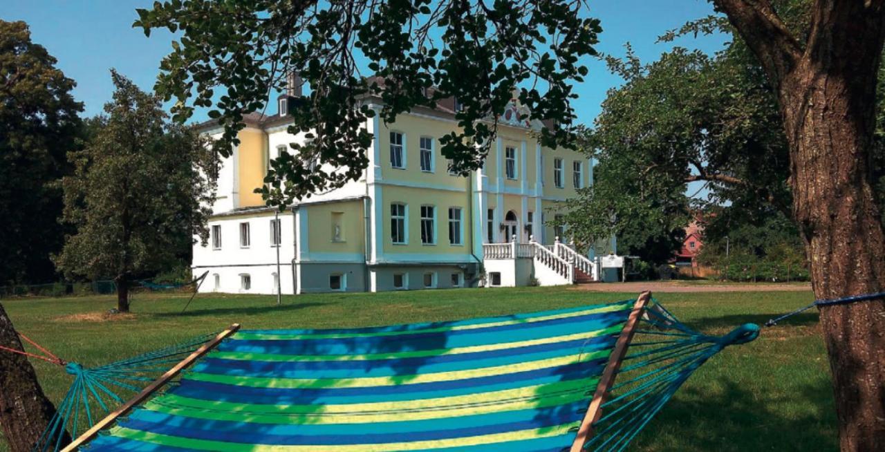 Schloss Schmuggerow المظهر الخارجي الصورة