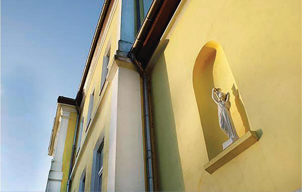 Schloss Schmuggerow المظهر الخارجي الصورة
